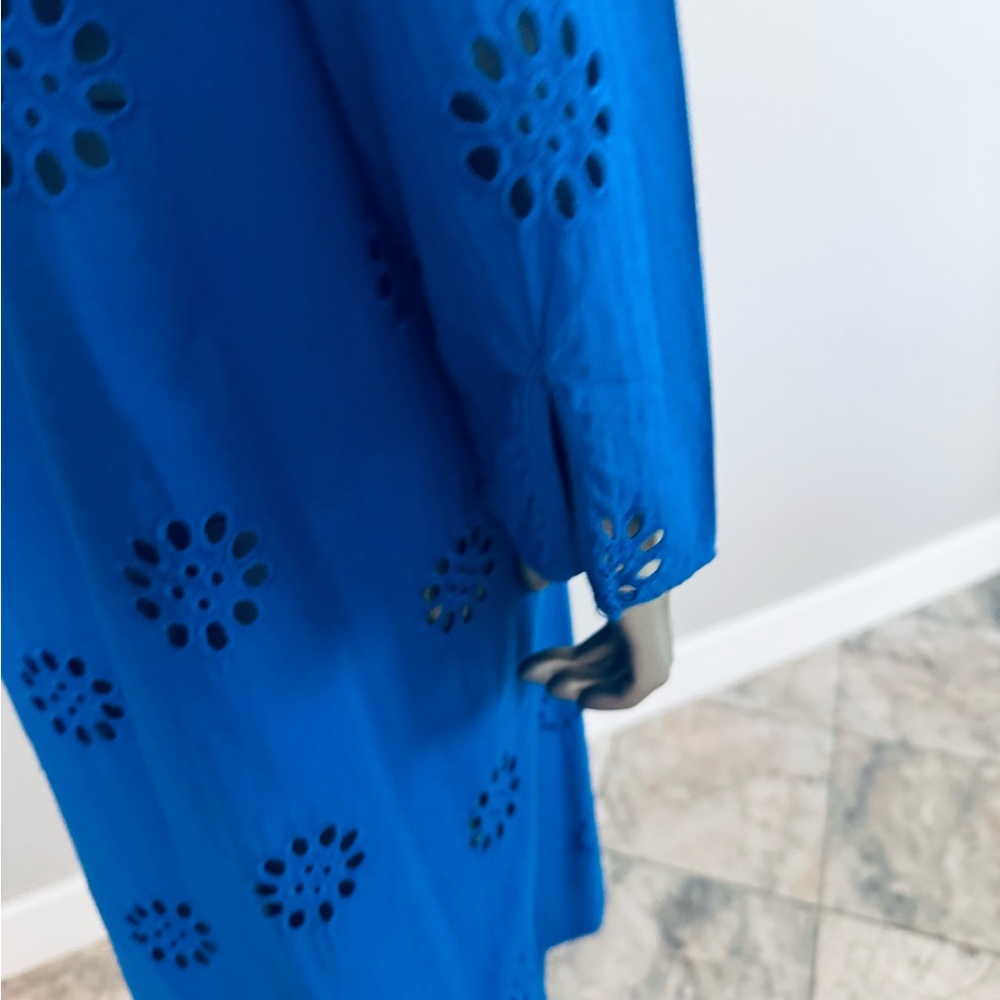 Zara of Paris / Vibrant Blue Eyelet Button-Up Dress or Duster - Picture 13 of 14